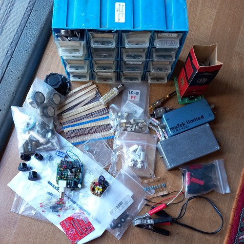 Job lot transistor parts - of,