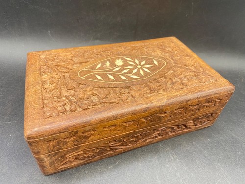 Wooden box hinged lined - wooden,