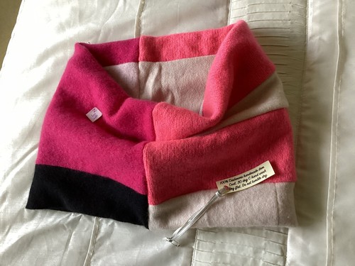 100 cashmere redbone snood - 100%,