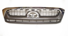 Front Radiator Grille Chrome &
