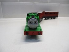 tomy trackmaster thomas the tank engine battery trains oliver and coaches