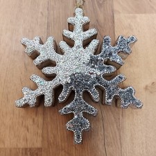 NEW.NEXT.LARGE 20 CM WOOD SILVER & WHITE BEADED XMAS HANGING SNOWFLAKE ORNAMENT