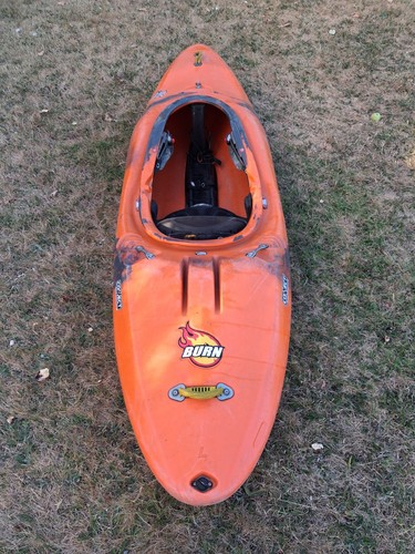Pyranha burn kayak - burn,