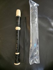 STUDENT DESCANT RECORDER - MUSICAL INSTRUMENT IN STORAGE POUCH