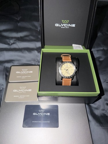 Glycine airman gmt white - white, dial