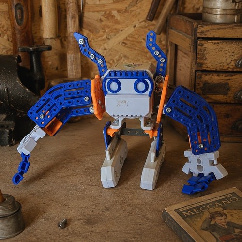 Meccano micronoid robot - micronoid,