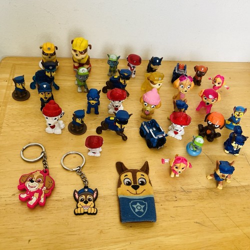Paw patrol small toy figures - patrol,