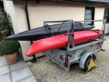 Motiv trailer for sale with 2 Kayaks