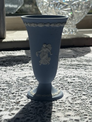 Wedgwood jasperware blue vase - blue,