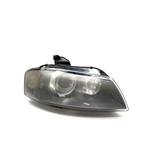Audi headlight xenon - xenon, damage