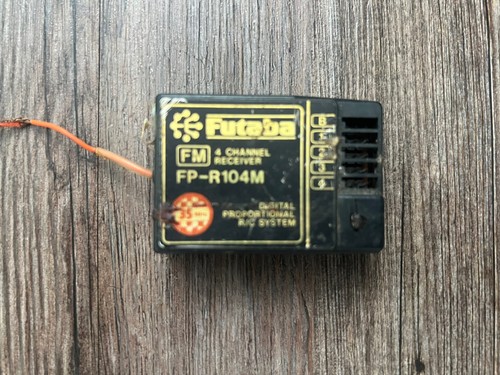 Futaba r104m channel - 4,