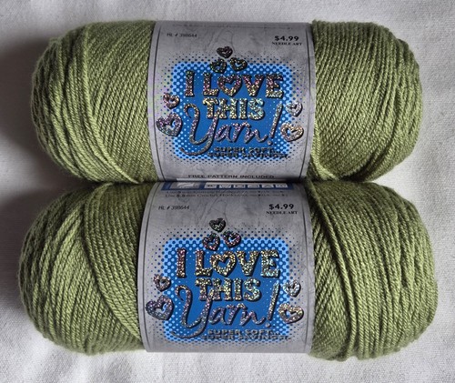 Love this yarn light - love,