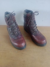 CLARKS PATH WOMEN'S GORE-TEX LEATHER BOOTS SIZE 4D