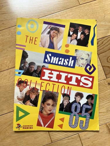 Smash hits sticker - book, 1985