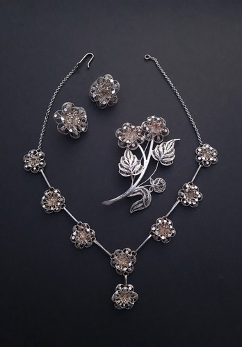 Antique art nouveau - antique,