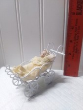 VTG Dollhouse Miniature White