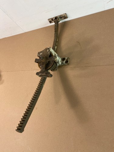 Reclaimed leggot cast - cast, iron