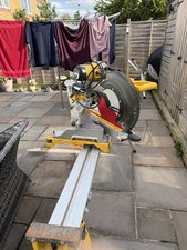 DEWALT Miter Saw And Stand