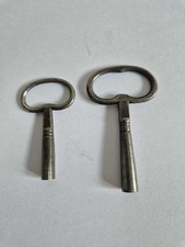 Collection Of  Two Antique Winding Clock Keys Different Sizes  ( Ref 39 )