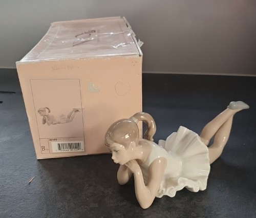 Nao lladro 00149 pensive - nao,