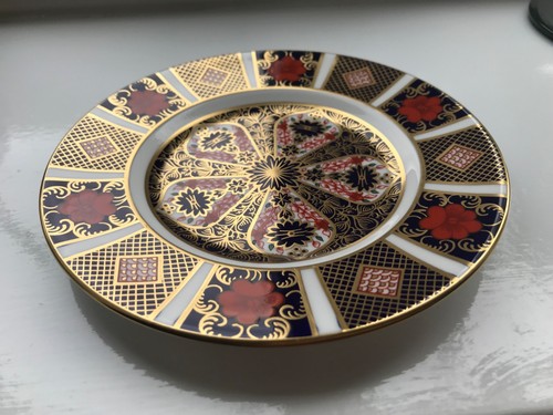 Royal crown derby plate - royal,