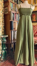 VINTAGE SEVENTIES LAURA ASHLEY