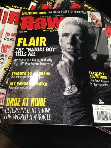 Wwf wwe raw magazine march - raw,