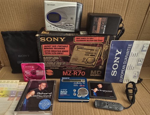 Sony r70 portable minidisc - mz-r70,