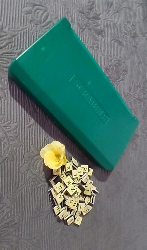 Travel scrabble vintage - scrabble,