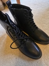 Moda in Pelle black leather