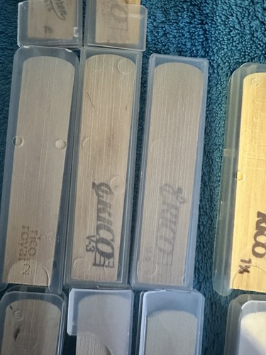 Alto saxophone reeds - 15,