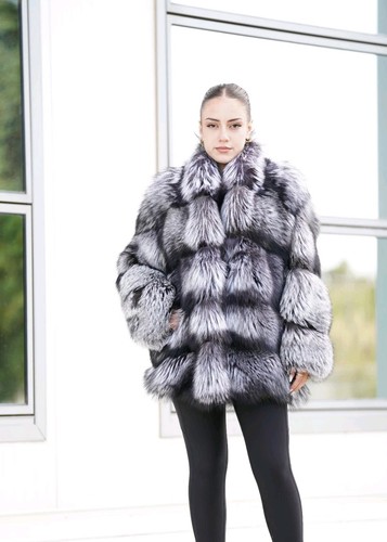 Luxury fox fur coat - ,
