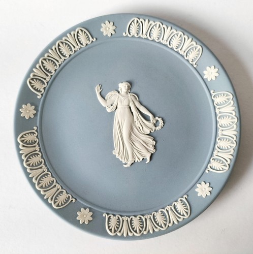 Wedgwood blue jasper - jasper, dancing