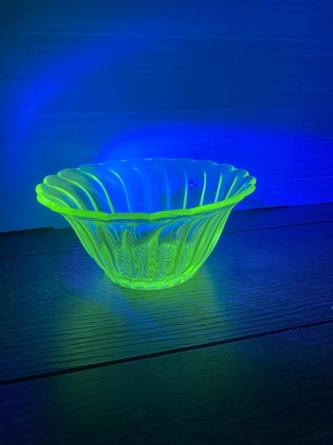 Vintage bagley uranium glass - vintage,