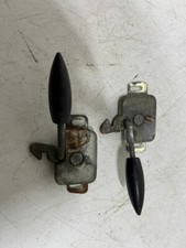 TRIUMPH SPITFIRE 1500 SEAT CATCHES