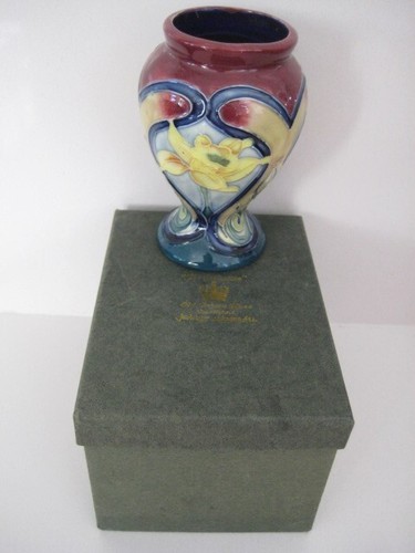 Old tupton ware daffodil - ware, tube