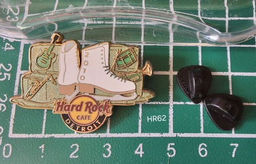 Hard rock cafe pin - rock,