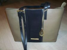 NEW AMANDA WAKELEY The  Dean