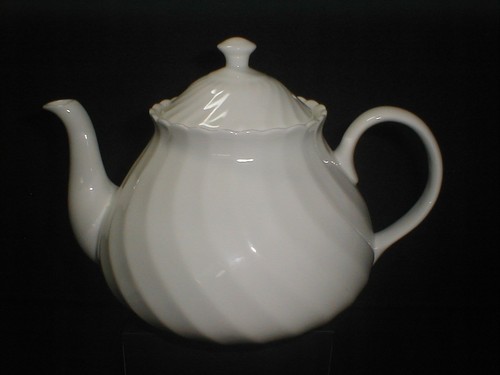 Wedgwood fluted white bone - fluted,