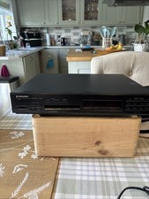 PIONEER F-Z92L Stereo FM/AM Digital Synthesizer Tuner - Good Condition