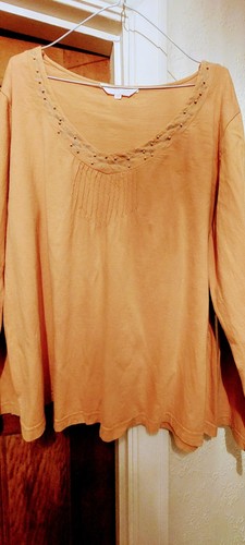 Victoria jayne womans top - victoria,