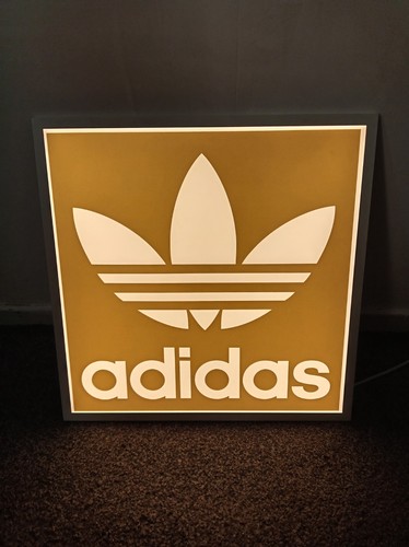 Adidas trefoil illuminated - trefoil,