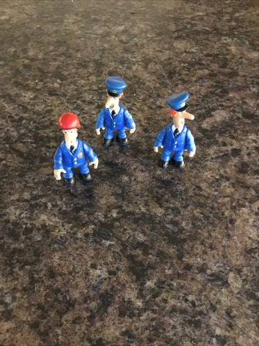 7cm postman pat figures - 3,