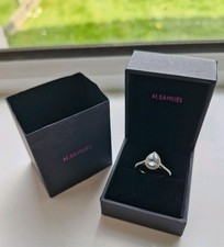 9ct White Gold Aquamarine &