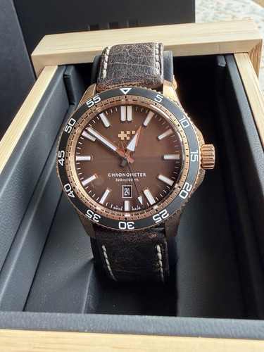 Christopher ward 44mm - ward, bronze