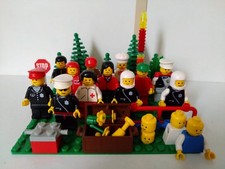 Lego bundle: 12 Minifigures