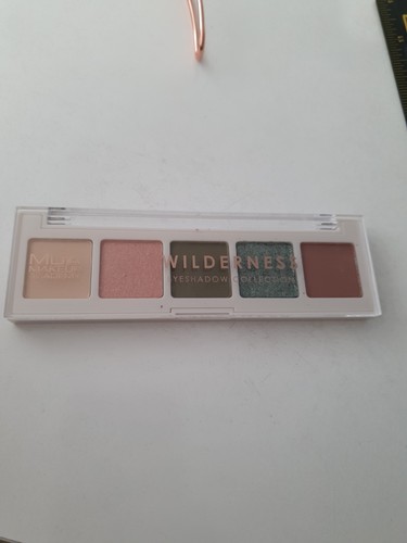 Mua wildernesses eyeshadow - mua,