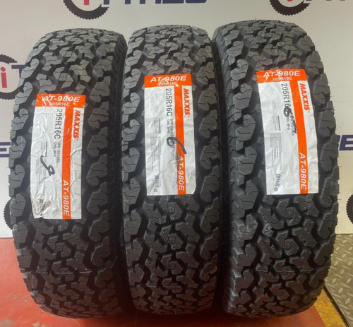 205 110 108q maxxis - x3, 16