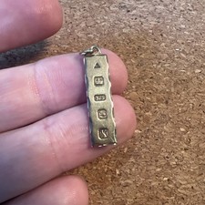 9ct 375 Yellow Gold Wavy Ingot Pendant 