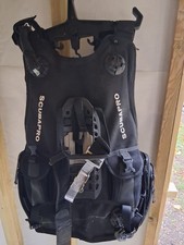 SCUBAPRO X BLACK BCD / MENS SIZE MEDIUM. GOOD CONDITION.